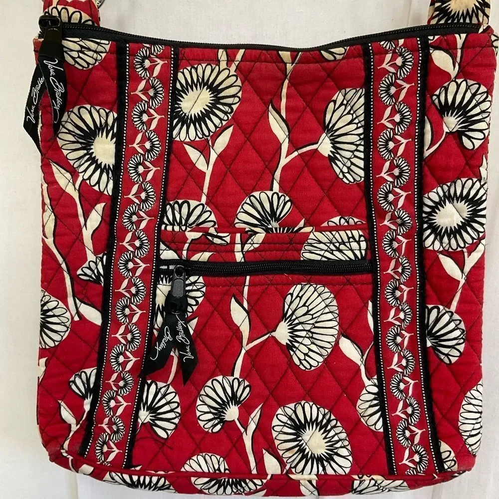 Vera Bradley Deco Daisy Hipster Boho Quilted Crossbody Shoulder Bag Red